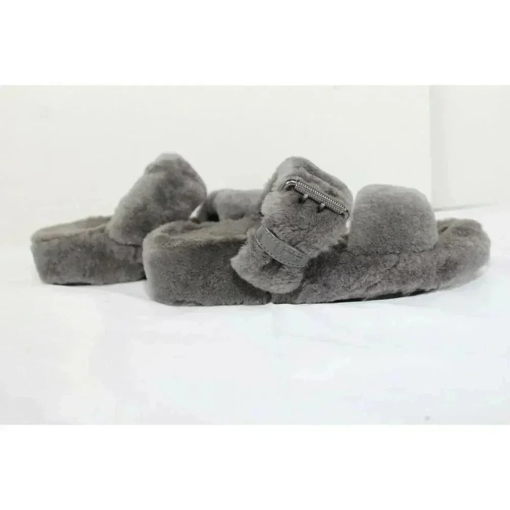 ladies UGG sandals size 7 clean